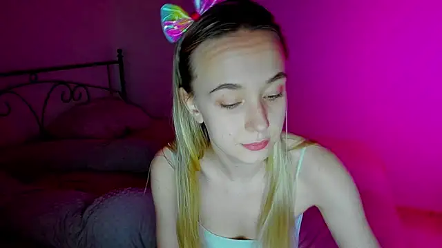 Snapshot of SexyCocobutt chatting on January 17, 9:17 am SexyCocobutt online show from January 17, 9:17 am