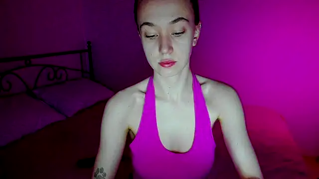 Snapshot of SexyCocobutt chatting on February 14, 6:23 am SexyCocobutt online show from February 14, 6:23 am