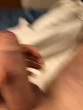 Snapshot of MagicKenzo99 chatting on January 7, 4:16 pm MagicKenzo99 online show from January 7, 4:16 pm