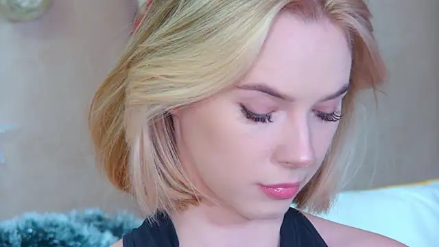 GentleRossi online show from December 3, 2:59 pm