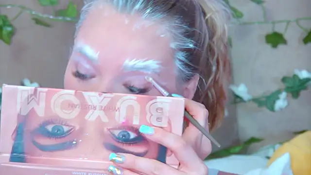 GentleRossi online show from April 4, 5:10 pm