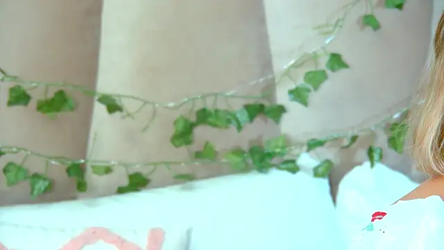 GentleRossi online show from July 5, 1:40 pm