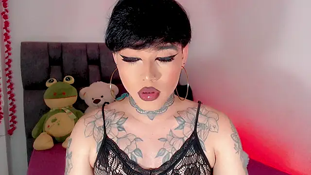 Snapshot of little_star_porn chatting on October 14, 11:05 pm little star porn online show from October 14, 11:05 pm