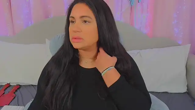 MeghanXO online show from December 29, 2:52 pm