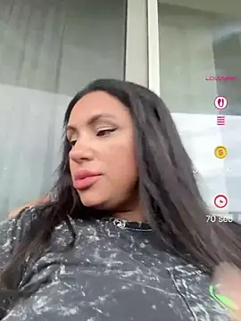 MeghanXO online show from July 4, 2:23 pm