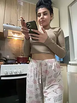 Snapshot of Scarlett-Dream chatting on January 26, 5:02 pm Scarlett-Dream online show from January 26, 5:02 pm