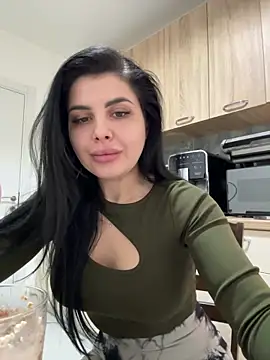 Snapshot of Scarlett-Dream chatting on February 5, 9:25 am Scarlett-Dream online show from February 5, 9:25 am