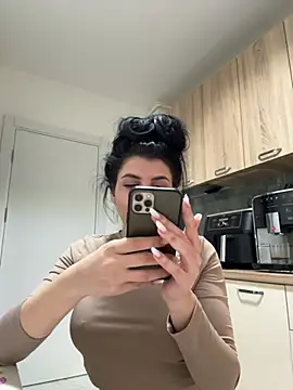 Snapshot of Scarlett-Dream chatting on February 12, 1:48 pm Scarlett-Dream online show from February 12, 1:48 pm
