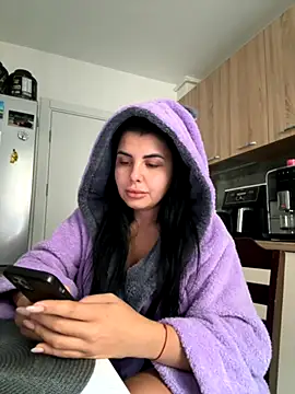 Snapshot of Scarlett-Dream chatting on September 15, 5:29 am Scarlett-Dream online show from September 15, 5:29 am