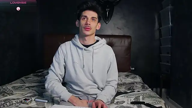 DanielCrush1 online show from February 17, 7:27 am