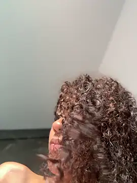 Snapshot of stormyy_ chatting on November 6, 9:05 pm stormyy online show from November 6, 9:05 pm