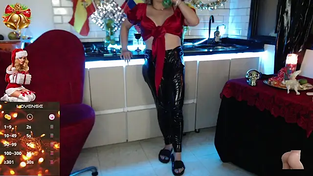 Snapshot of Myrnasexxx chatting on December 28, 2:54 am Myrnasexxx online show from December 28, 2:54 am