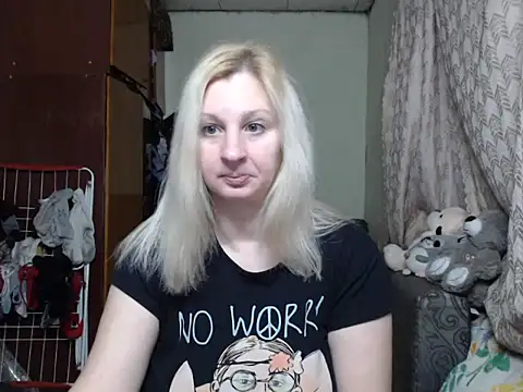 BustyBlond online show from February 11, 3:18 pm