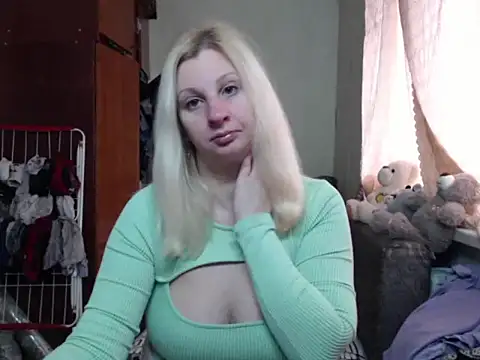 BustyBlond online show from February 14, 12:57 pm