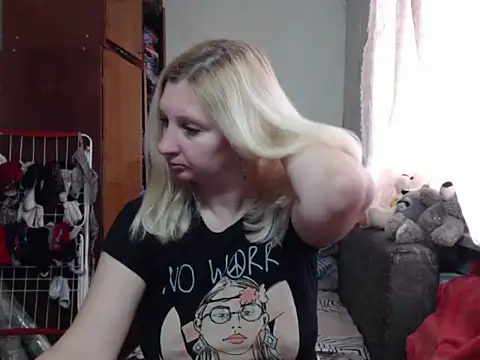 BustyBlond online show from February 27, 2:00 pm