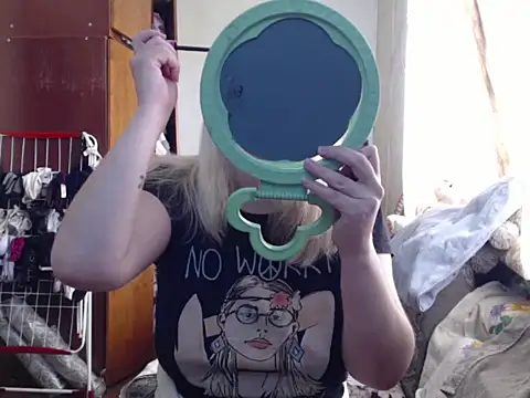 BustyBlond online show from March 19, 5:41 am