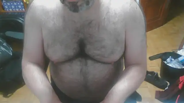 mikeyhotbear online show from December 3, 6:15 am