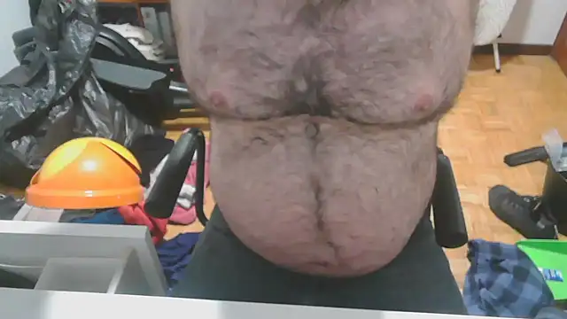 mikeyhotbear online show from December 16, 5:00 pm