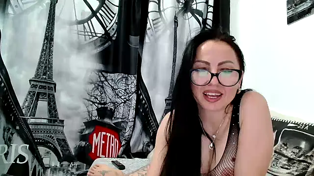 Snapshot of Anne30 chatting on May 27, 7:44 pm Anne30 online show from May 27, 7:44 pm