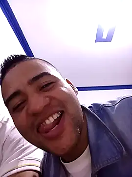 EISONREINA11 online show from September 26, 10:08 am