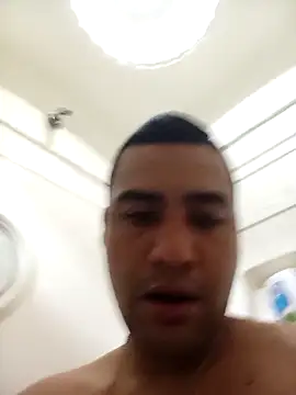 EISONREINA11 online show from October 12, 2:43 am