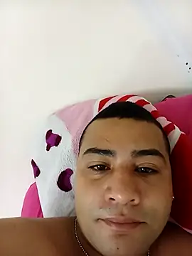 EISONREINA11 online show from October 14, 1:56 pm