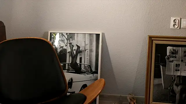 Snapshot of Special___ chatting on December 23, 8:14 pm Special online show from December 23, 8:14 pm