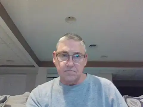 Snapshot of takeitall101 chatting on December 29, 6:24 am takeitall101 online show from December 29, 6:24 am