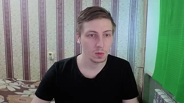 darienlarge online show from March 27, 12:16 pm