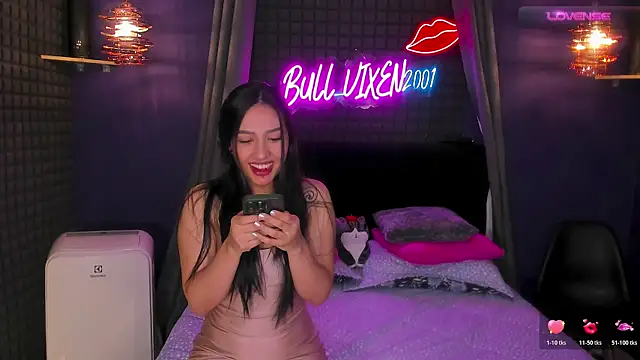 bull vixen2001 online show from October 21, 9:21 am