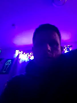 Snapshot of curiouscock38 chatting on November 3, 6:47 am curiouscock38 online show from November 3, 6:47 am