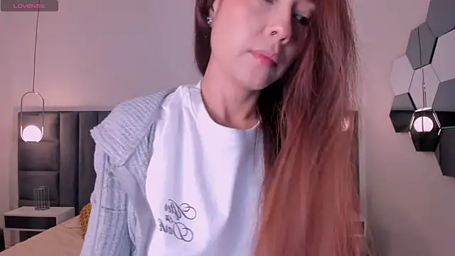 ErikaBenz  online show from July 8, 12:20 pm