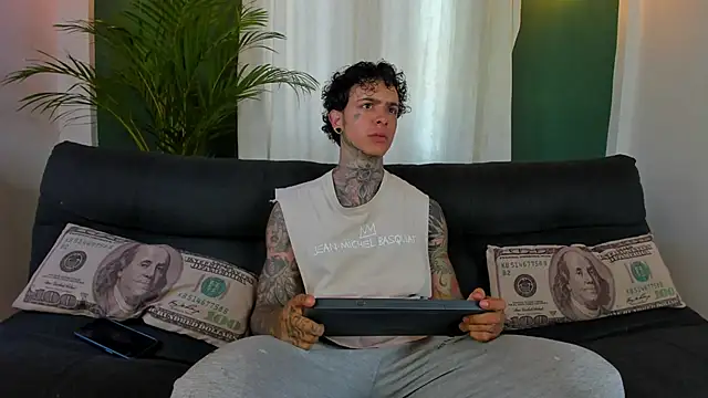 Aron ford online show from April 24, 7:49 pm