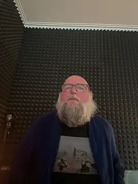 Snapshot of Noitelivre chatting on April 8, 7:41 am Noitelivre online show from April 8, 7:41 am