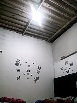 Nicolle Milf online show from December 4, 1:58 am