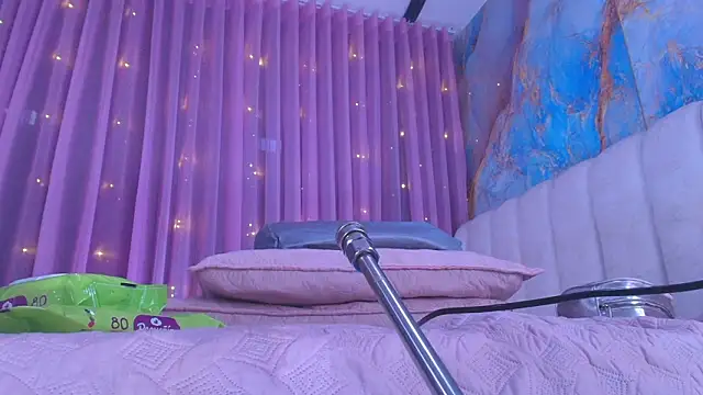 britanyy  online show from February 28, 3:07 am