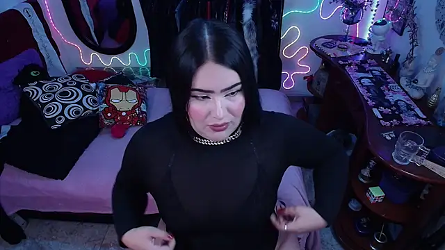 lufek23 online show from April 14, 1:39 pm