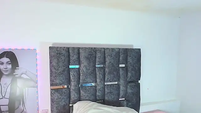 Natasharuso online show from October 21, 11:00 am