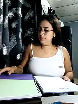 Latina sexy1 online show from February 14, 12:51 am