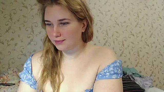 Snapshot of mmmPinUpGirl chatting on February 4, 4:48 am mmmPinUpGirl online show from February 4, 4:48 am