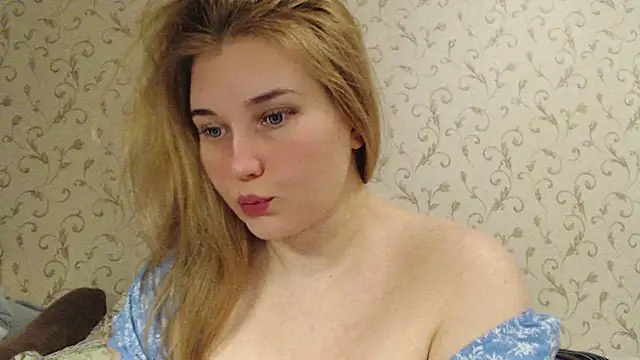 Snapshot of mmmPinUpGirl chatting on February 9, 6:16 pm mmmPinUpGirl online show from February 9, 6:16 pm