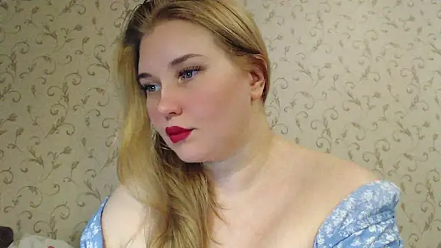 Snapshot of mmmPinUpGirl chatting on February 16, 7:49 pm mmmPinUpGirl online show from February 16, 7:49 pm