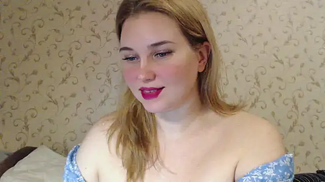 Snapshot of mmmPinUpGirl chatting on March 11, 10:31 pm mmmPinUpGirl online show from March 11, 10:31 pm