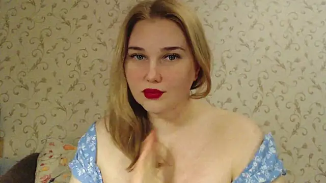 Snapshot of mmmPinUpGirl chatting on March 19, 8:43 pm mmmPinUpGirl online show from March 19, 8:43 pm