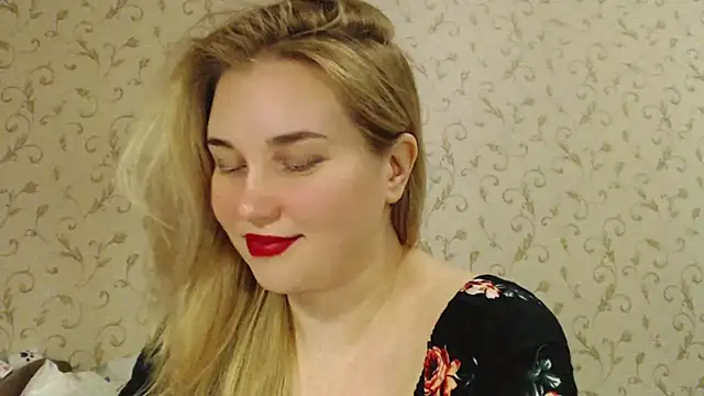 Snapshot of mmmPinUpGirl chatting on September 8, 7:57 pm mmmPinUpGirl online show from September 8, 7:57 pm