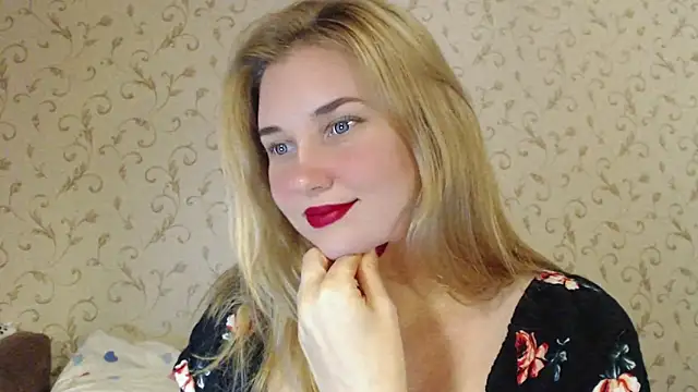 Snapshot of mmmPinUpGirl chatting on September 9, 5:56 pm mmmPinUpGirl online show from September 9, 5:56 pm