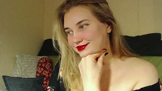 Snapshot of mmmPinUpGirl chatting on October 3, 6:16 pm mmmPinUpGirl online show from October 3, 6:16 pm