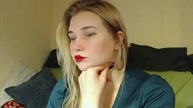 Snapshot of mmmPinUpGirl chatting on October 8, 6:05 pm mmmPinUpGirl online show from October 8, 6:05 pm