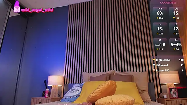 Snapshot of WILD-ANGEL777 chatting on October 24, 5:59 am WILD-ANGEL777 online show from October 24, 5:59 am