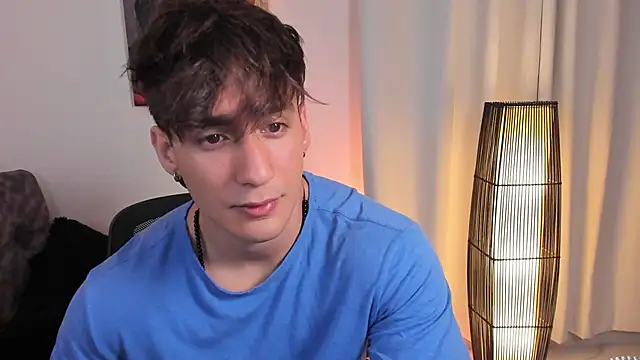 AlexRivera6 online show from June 16, 2:19 pm